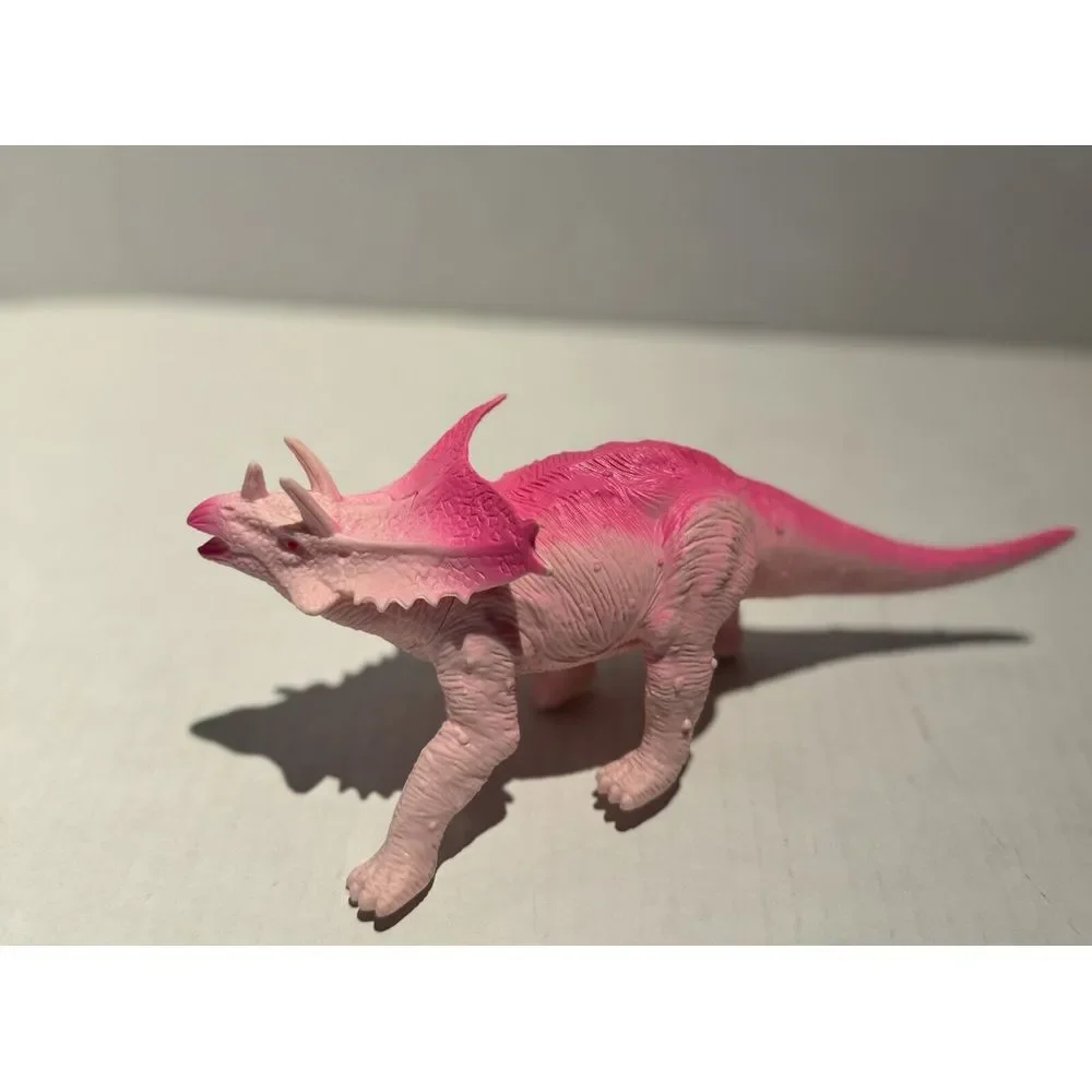 NWT 5 Toy Dinosaurs 1 T-Rex, 1 Brontosaurus 1 Barapasaurus and 2 Pentaceratops.